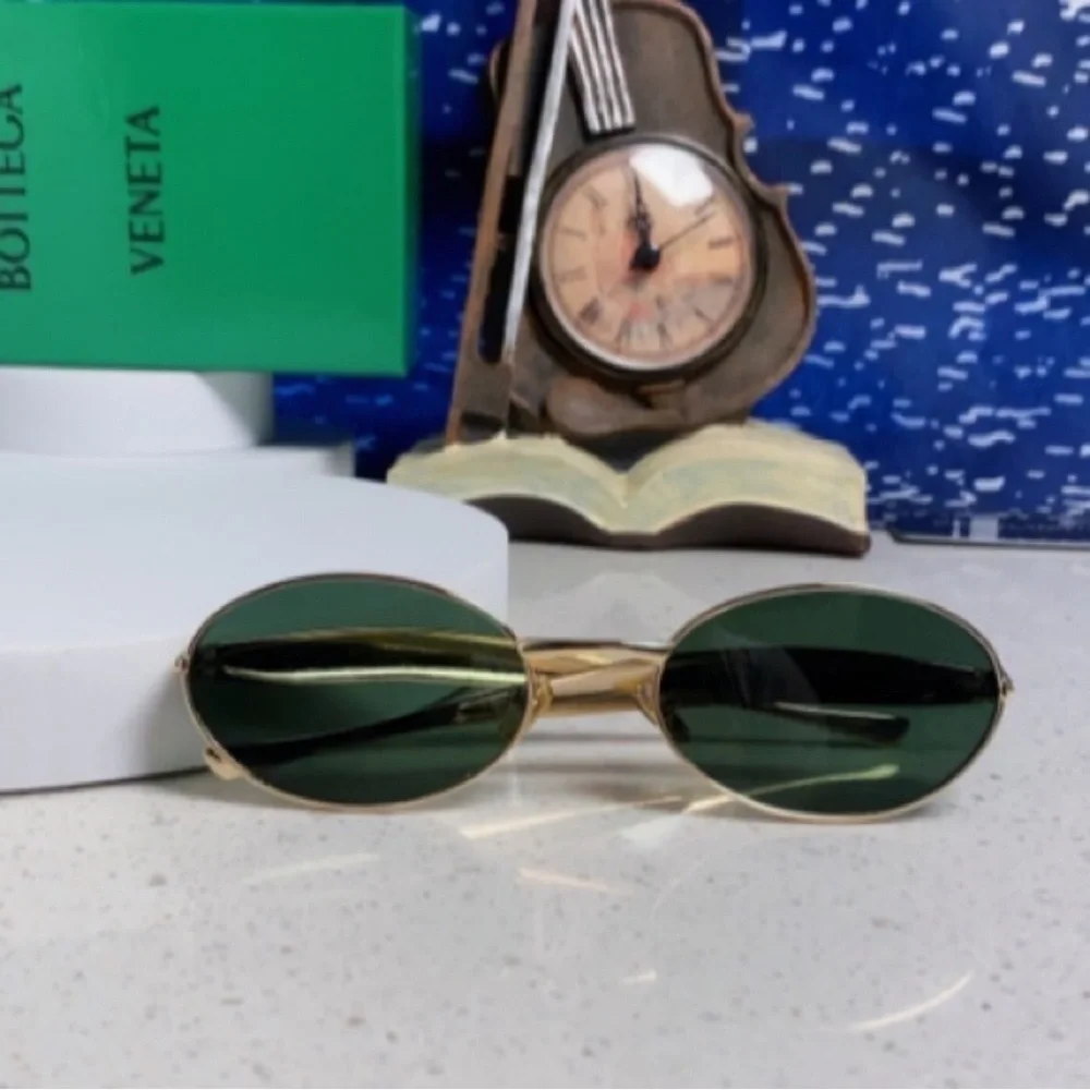 Bottega Veneta Gold Frame Sunglasses with Dark Green Lenses - Picture 2 of 4